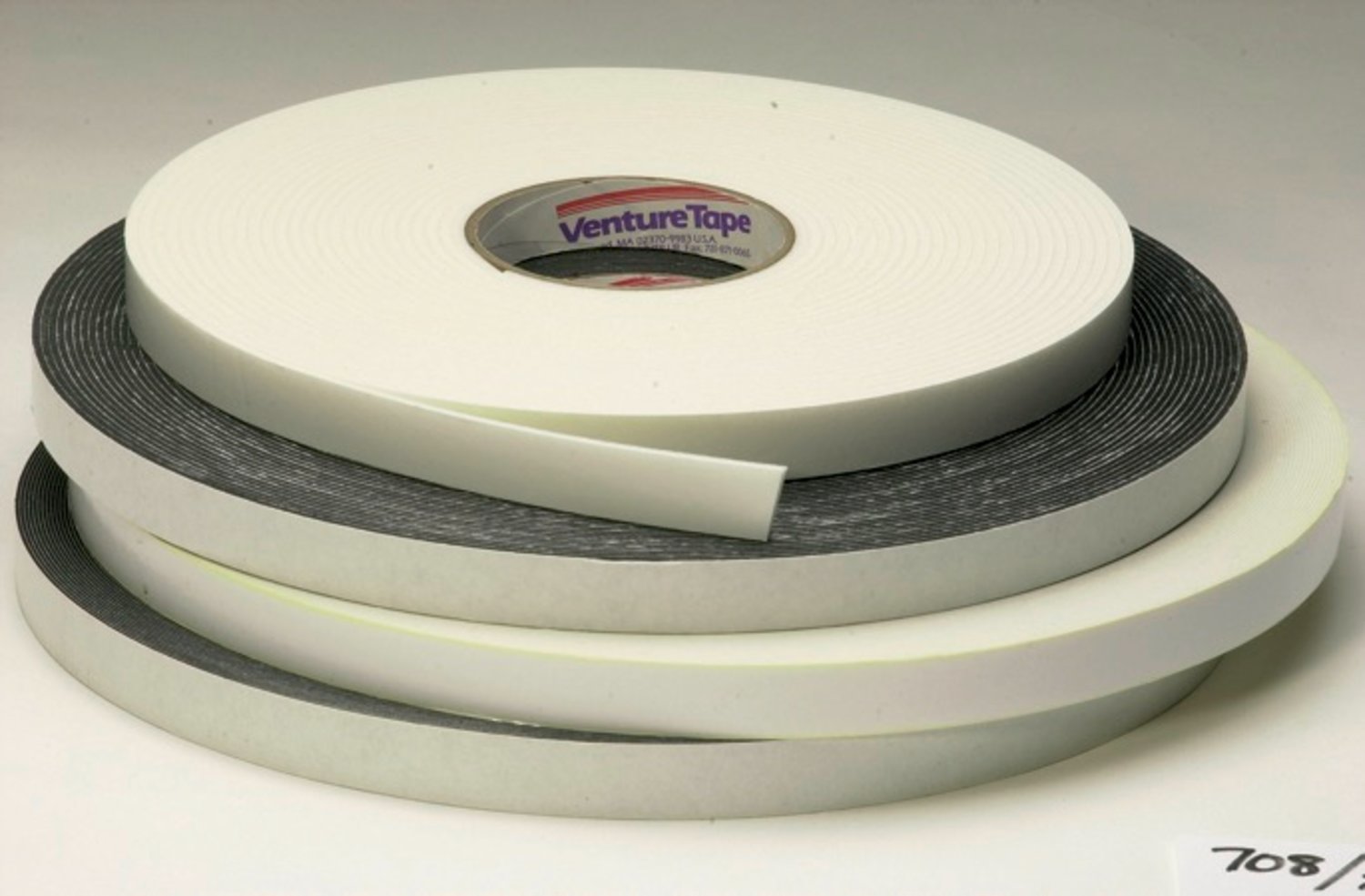 7010292856 - 3M Venture Tape Double Sided Polyethylene Foam Glazing Tape VG716,
White, 1/4 in x 150 ft, 62 mil, 78 rolls per case