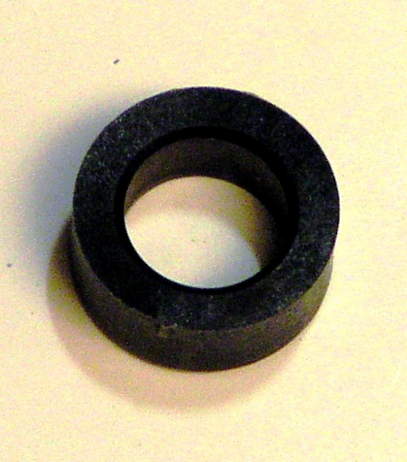 7010361311 - 3M Inlet Captive Ring 30306