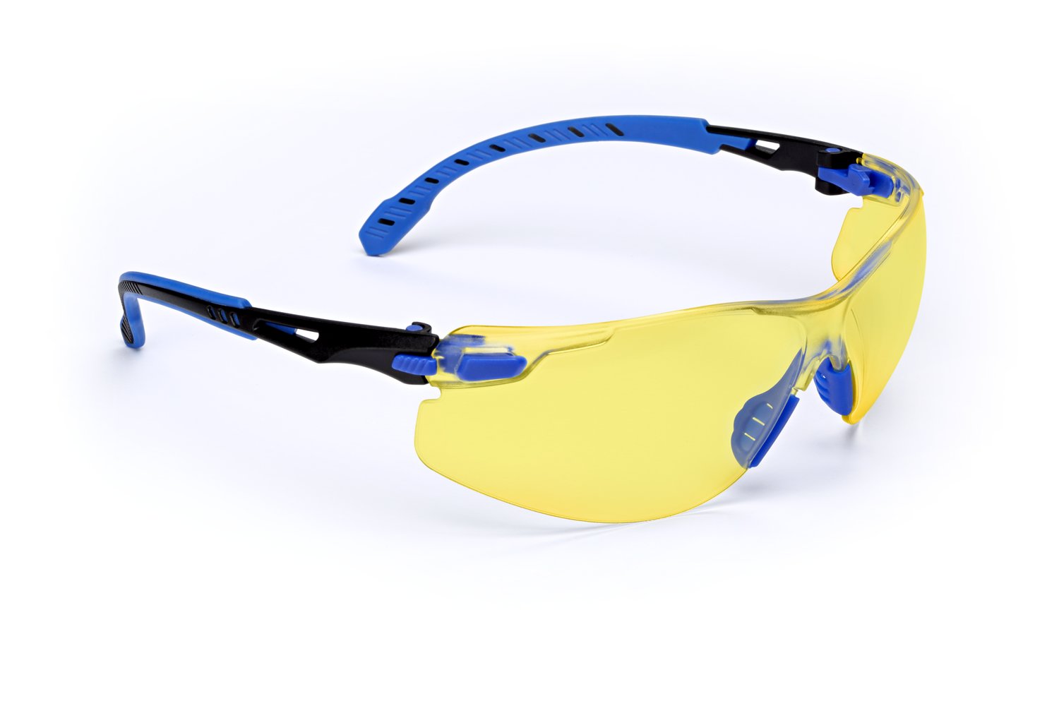 7100079185 - 3M Solus 1000-Series Glasses S1103SGAF, Black/Blue, Amber Scotchgard Anti-Fog Lens, 20 EA/Case