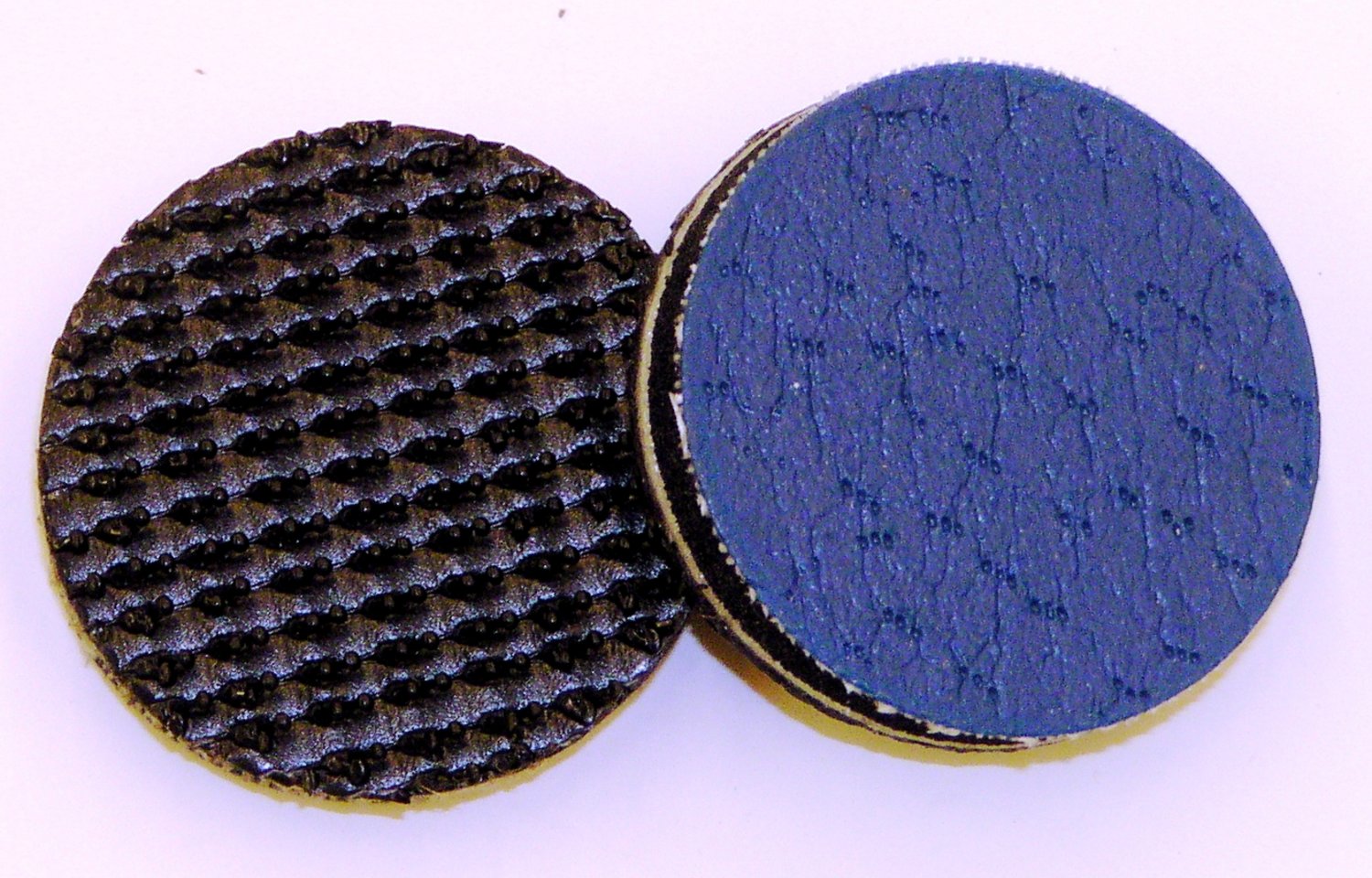 7100123076 - 3M Dual Lock PSA Soft Disc Pad 20247, 1-1/4 in, 10/Bag, 20 ea/Case