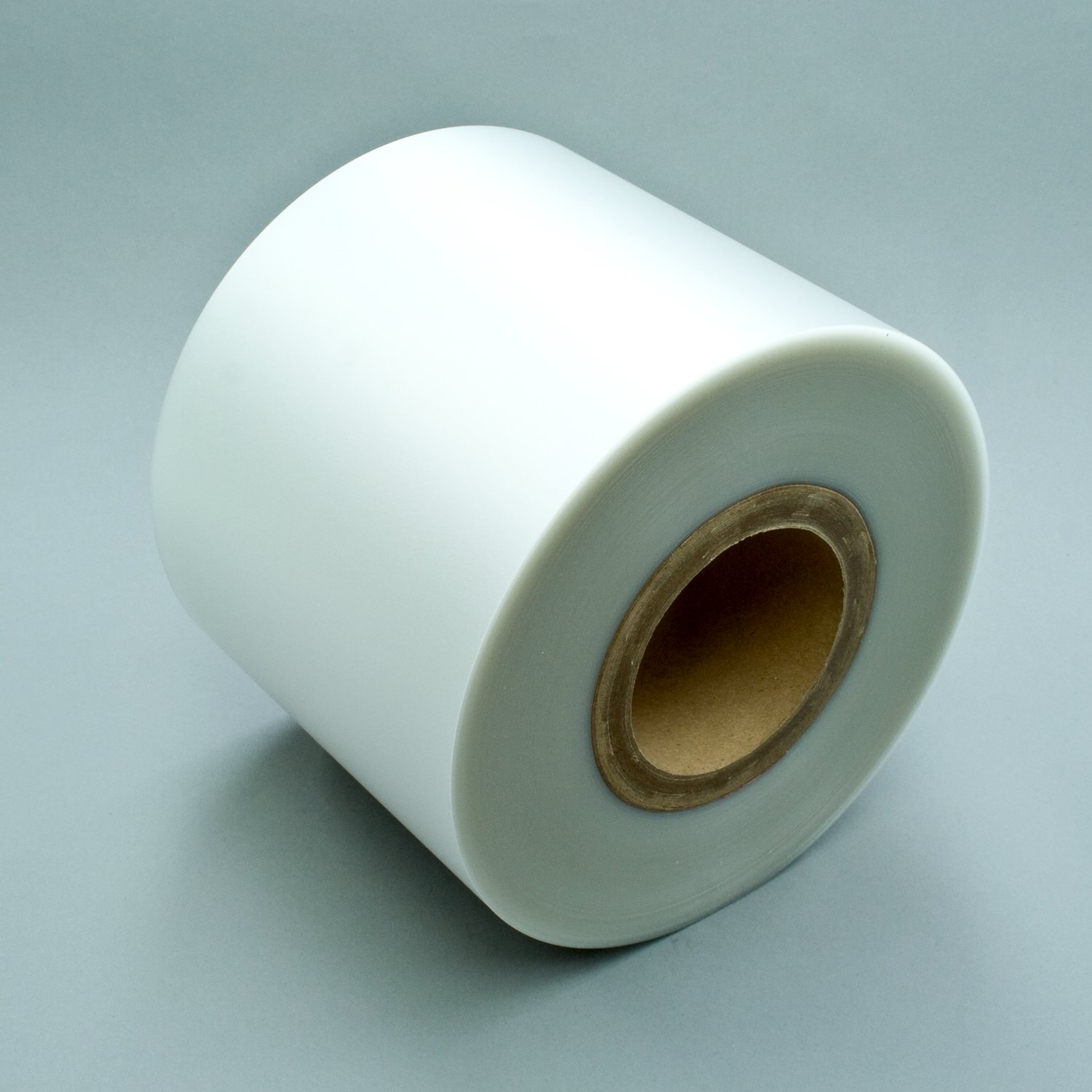 7100139317 - 3M Overlaminate Label Material FL02N, Velvet Clear Polycarbonate, 6 in
x 1668 ft, 1 Roll/Case