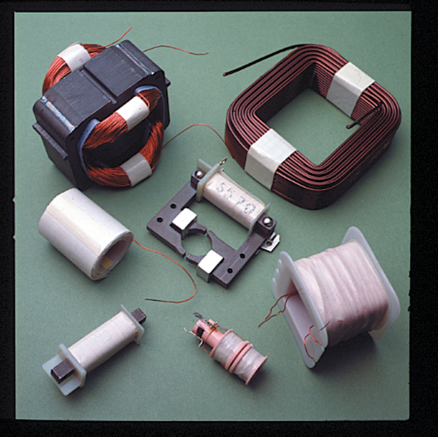 7000006149 - 3M Electrical Tape 1157R Log Roll 3" Paper Core, 24 in x 72 yd, 1 Roll/Case
