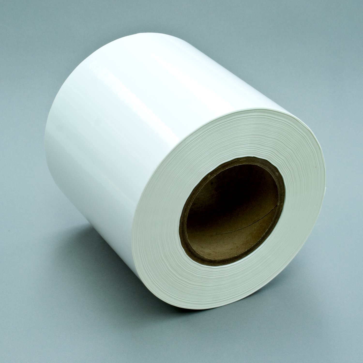 7010045001 - 3M Press Printable Label Material 8418, White Polyester Gloss, 12 in x
333 yd, 1 Roll/Case