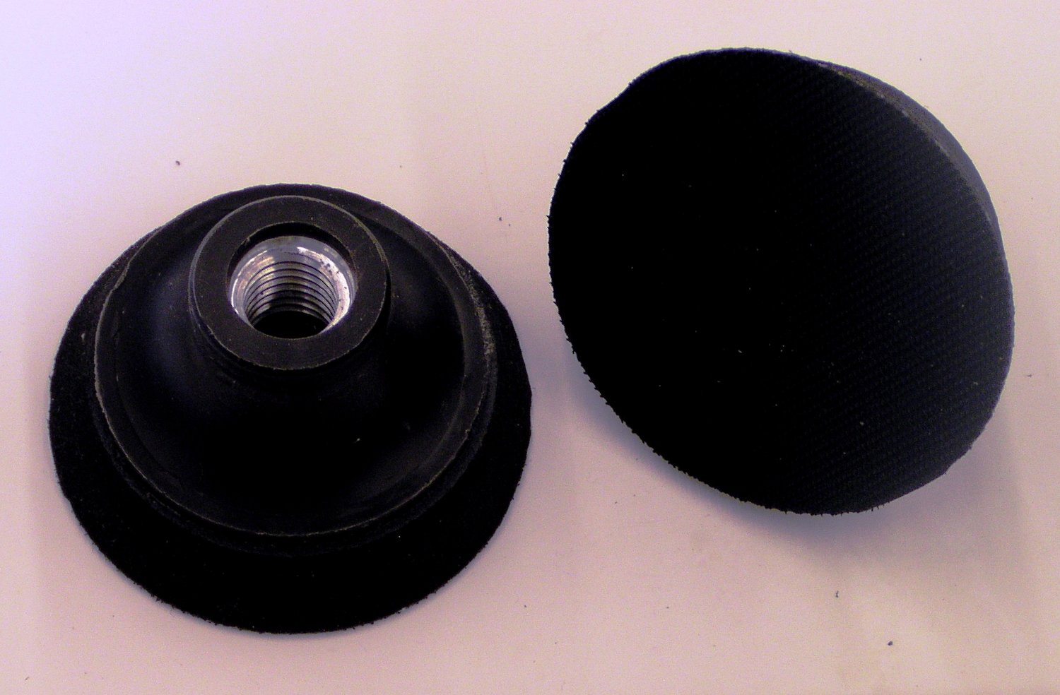 7010328860 - 3M Hookit Disc Pad 88739, 3 in x 11/16 in 5/8 in-11 internal, 5 ea/Case