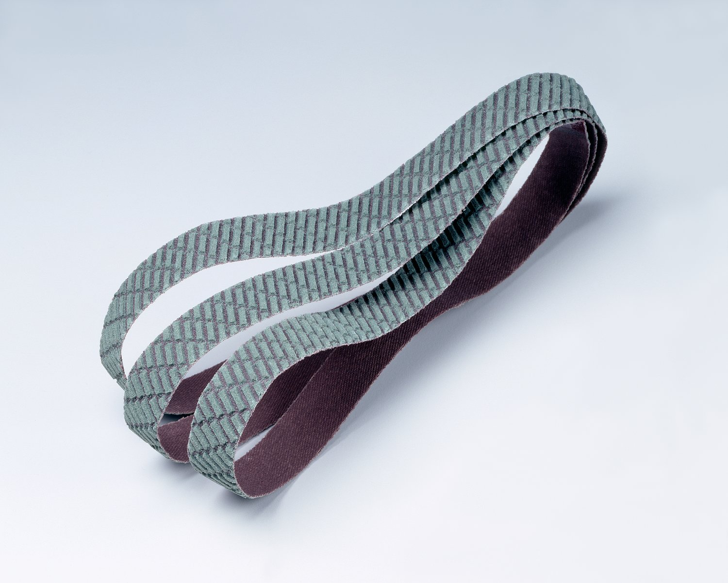 7010511595 - 3M Trizact Cloth Belt 327DC, A160 X-weight, 3-1/2 in x 15-1/2 in, Film-lok, No Flex