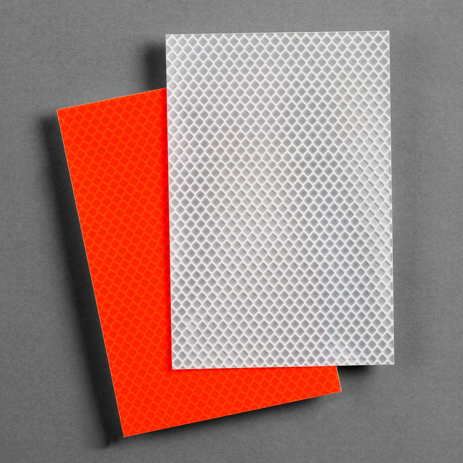 7010390034 - 3M Diamond Grade Roll Up Sign Sheeting RS20, White, 48 in x 60 in