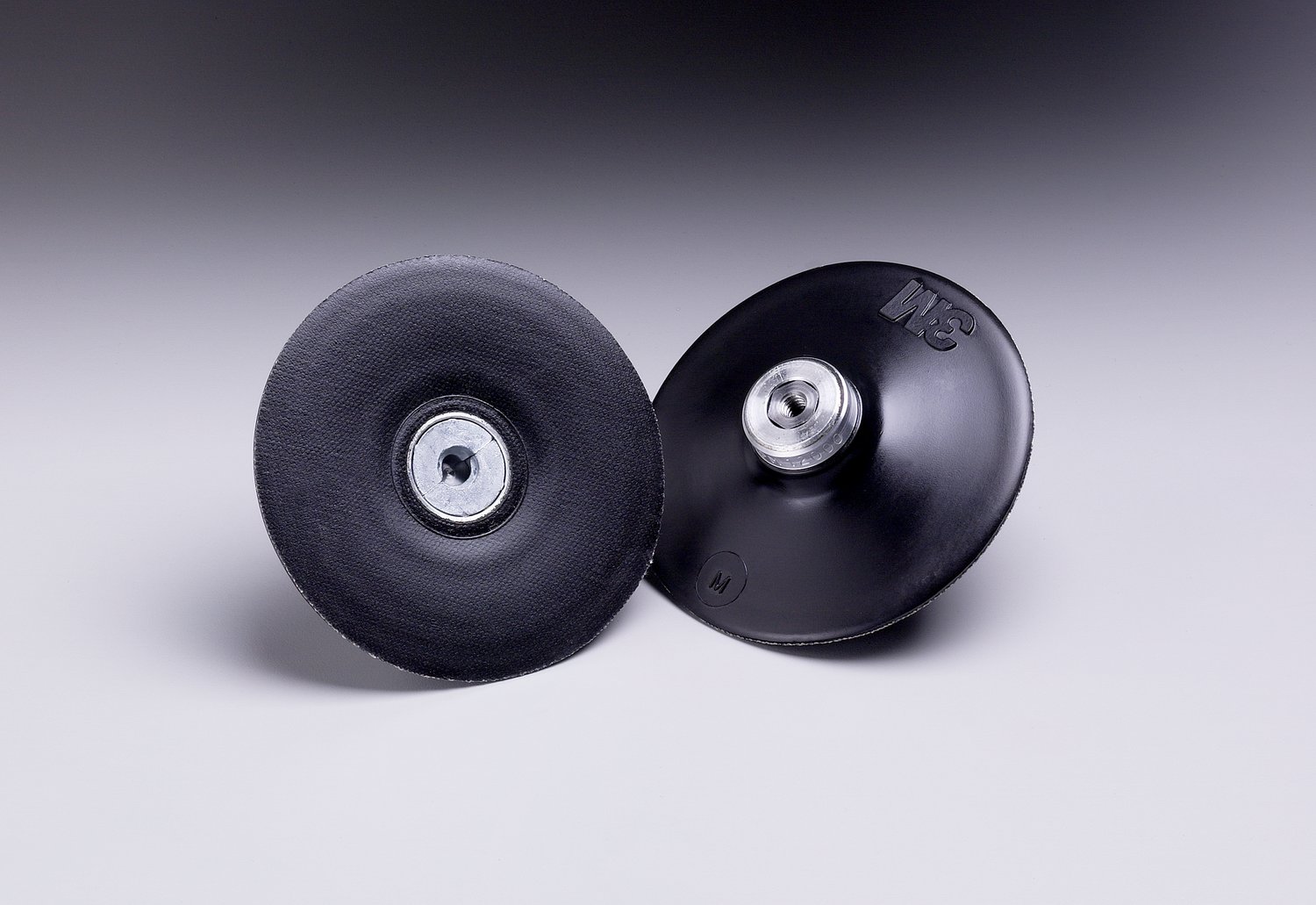 7000045281 - 3M Roloc Disc Pad TR 45179, Medium 4 in 1/4-20 Internal, 5 ea/Case