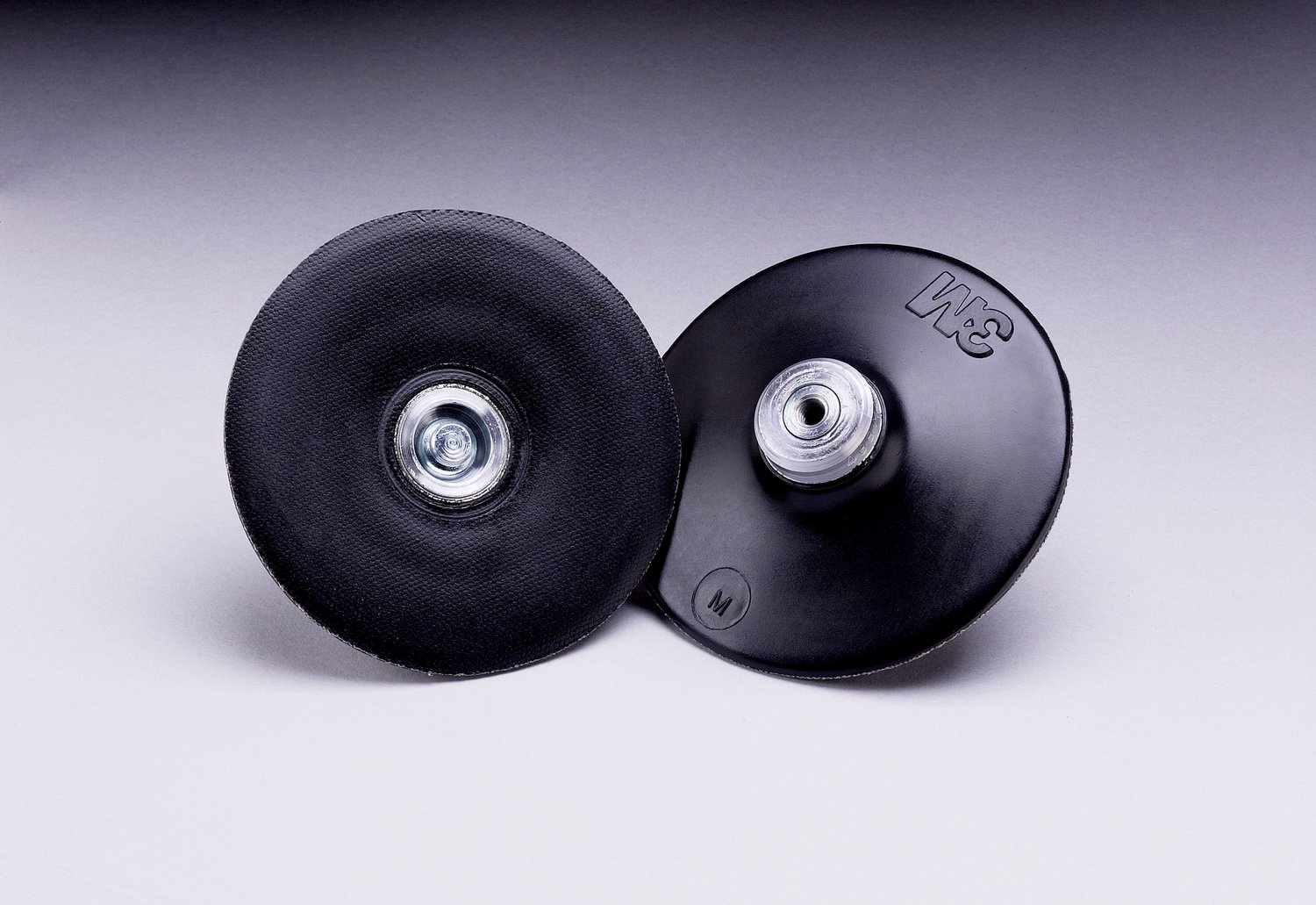 7100106737 - 3M Roloc Disc Pad TS and TSM 77740, Medium 4 in 1/4-20 Internal, 5 ea/Case