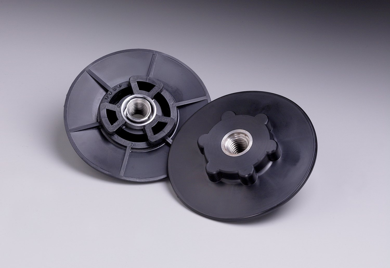 7100080331 - 3M Disc Pad Hub 11823, GL Quick Change, 4-1/2 in x 5/8 in-11 Internal, 10 ea/Case