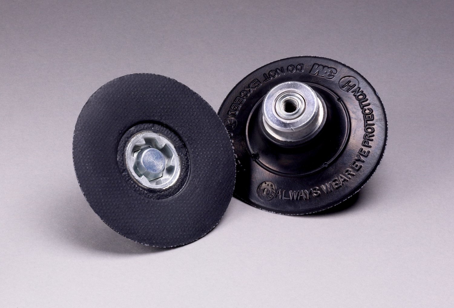 7100070423 - 3M Roloc Disc Pad TP 14202, Hard 3 in 1/4-20 Internal, 5 ea/Case