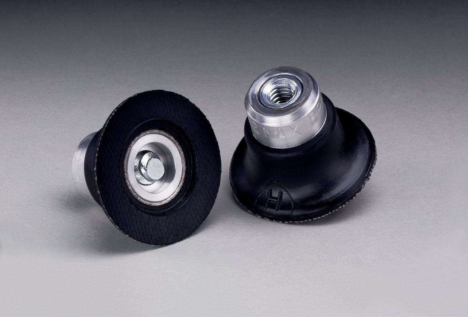 7100132673 - 3M Roloc Disc Pad TS and TSM 77728, Hard 1-1/2 in 1/4-20 Internal, 5 ea/Case