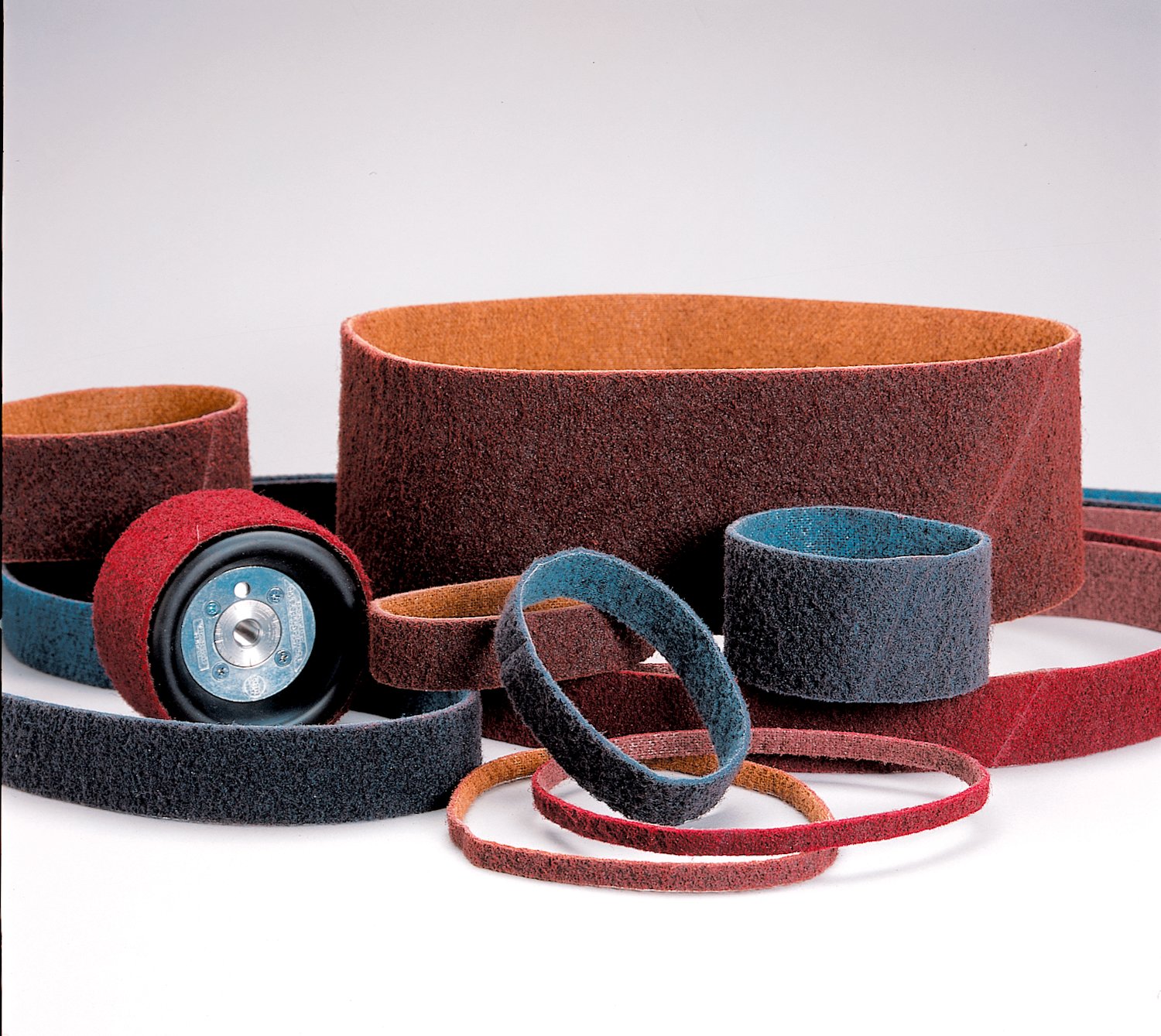 7010330857 - Standard Abrasives Surface Conditioning FE Belt 885002, 1 in x 42 in MED, 10 ea/Case