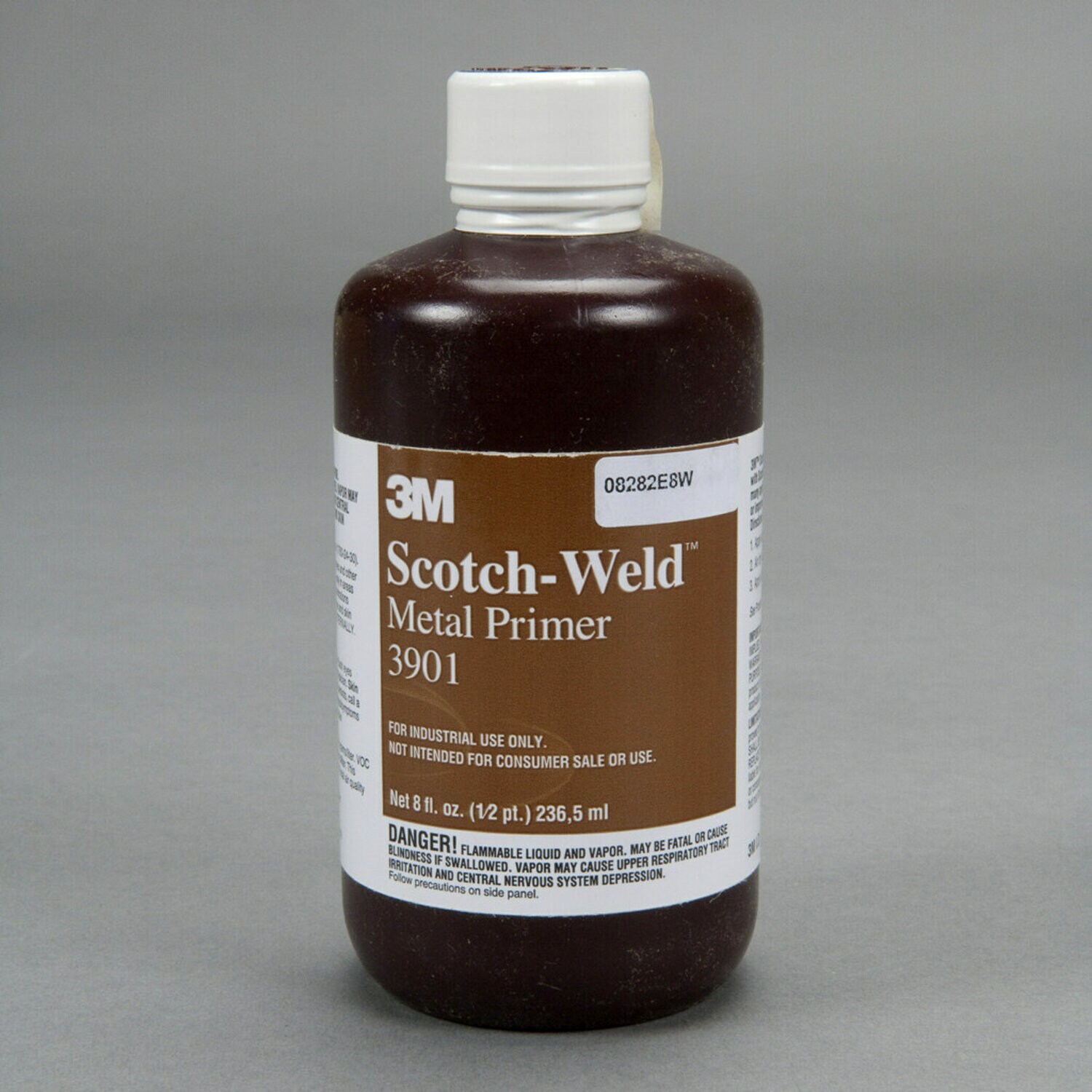 7000000907 - 3M Scotch-Weld Metal Primer 3901, Red, 0.5 Pint, 12 Can/Case