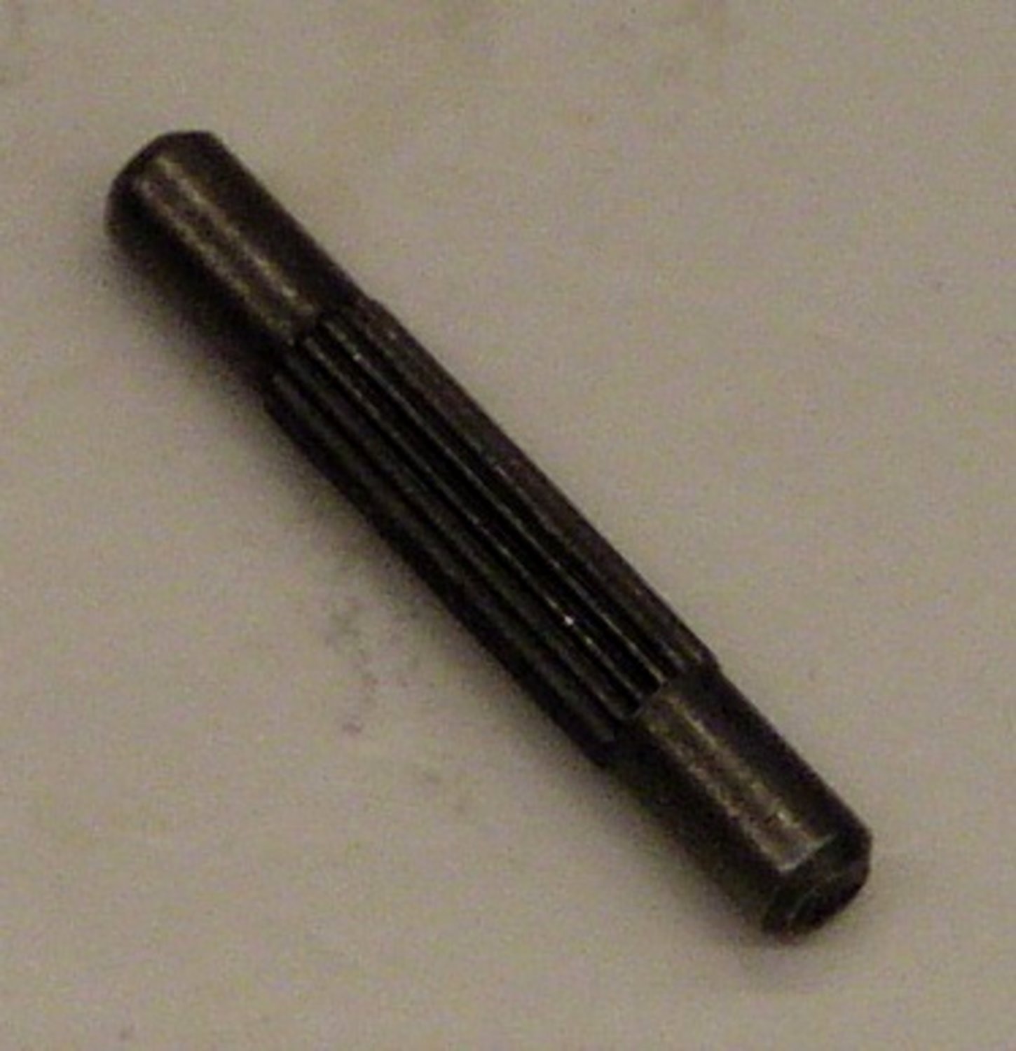 7000119115 - 3M Groove Pin Type E 06559, 1/8 in x 7/8 in
