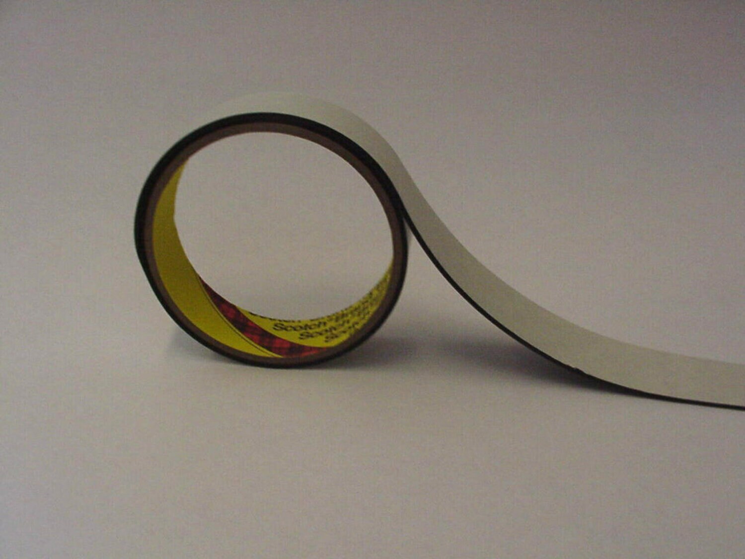 7000047491 - 3M Vinyl Foam Tape 4516, Black, 3/8 in x 36 yd, 62 mil, 24 Roll/Case