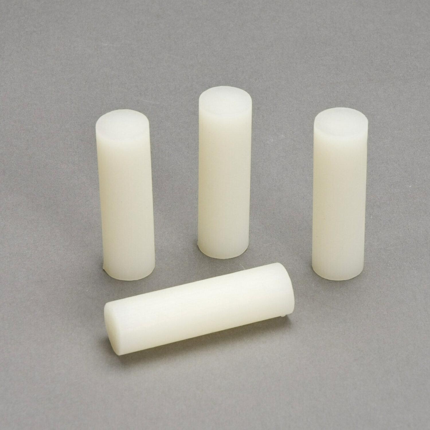 7000000879 - 3M Hot Melt Adhesive 3748TC, Off-White, 5/8 in x 2 in, 11 lb, Case