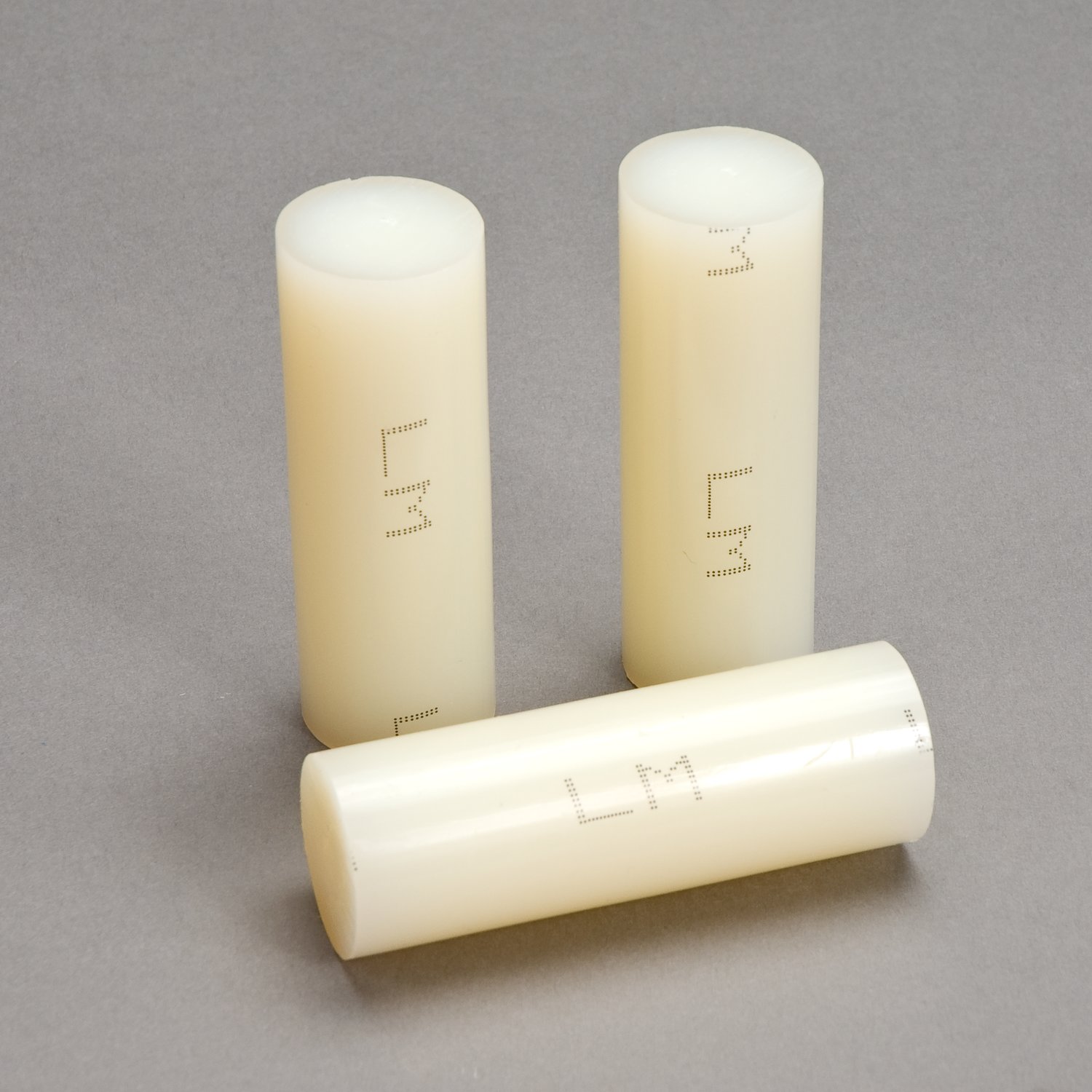 7100023281 - 3M Hot Melt Adhesive 3762LM, Light Amber, Pellets, 22 lb, Case