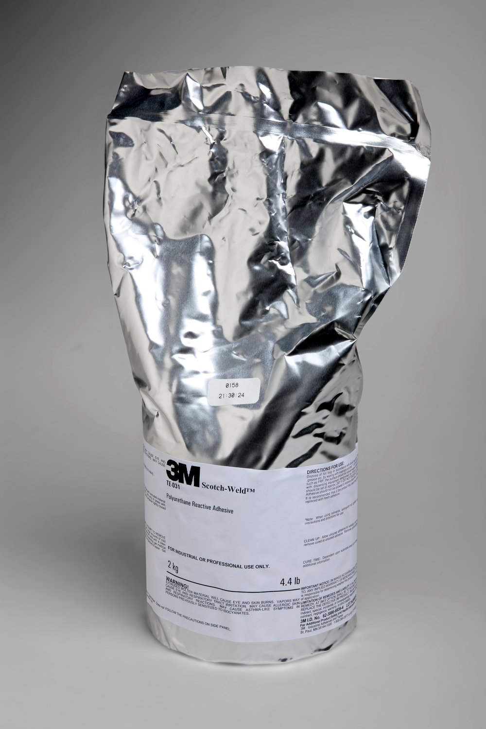 7000028589 - 3M Scotch-Weld PUR Adhesive TE031, Off-White, 2 kg (4.4 lb), 6/Case
