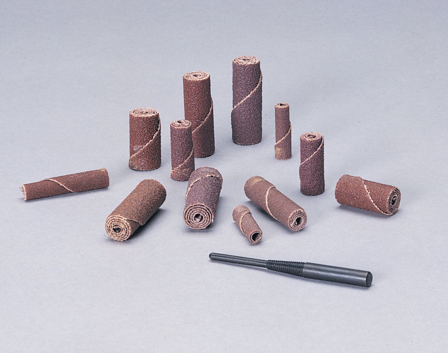 7010368581 - Standard Abrasives Zirconia Cartridge Roll, 727342, CR-ST, 60, 1/2 in x
1-1/2 in x 1/8 in, Straight, 100 ea/Case